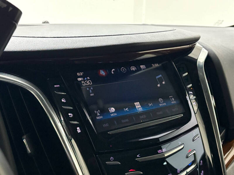 2018 Cadillac Escalade Premium Luxury