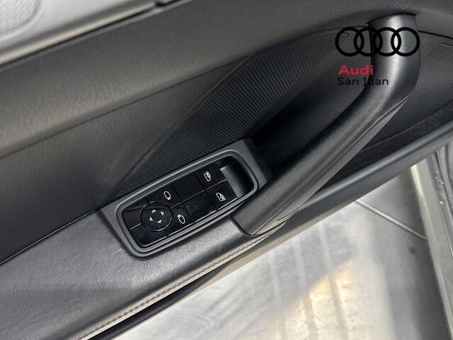 2021 Porsche 911 Carrera