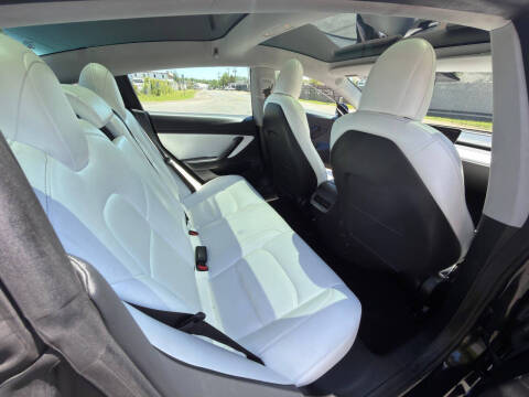 2020 Tesla Model 3 Standard Range Plus