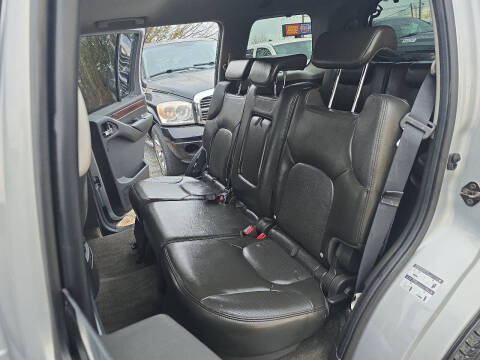 2011 Nissan Pathfinder LE