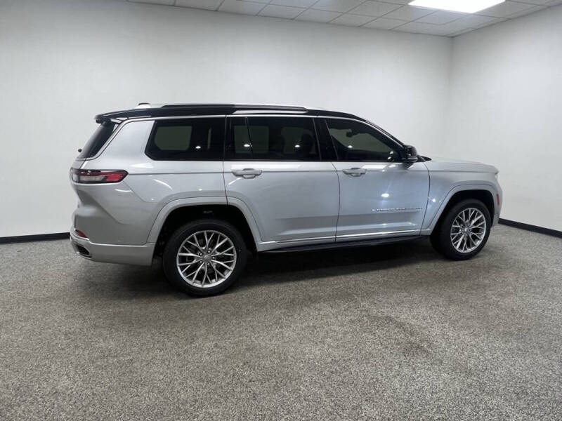 2022 Jeep Grand Cherokee L Summit