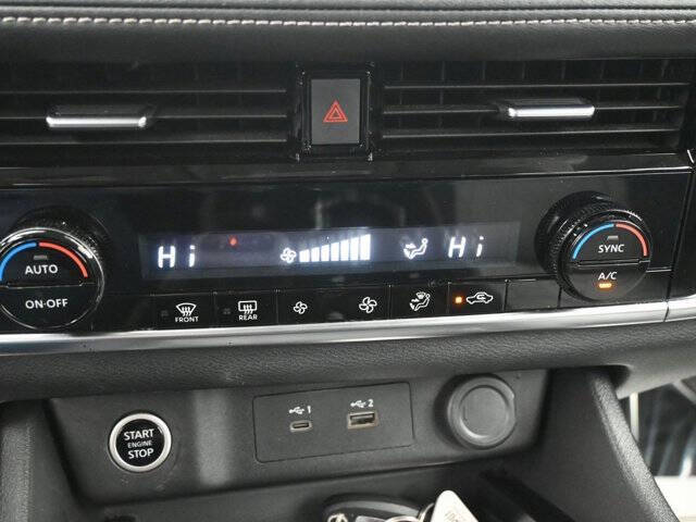 2022 Nissan Rogue SV