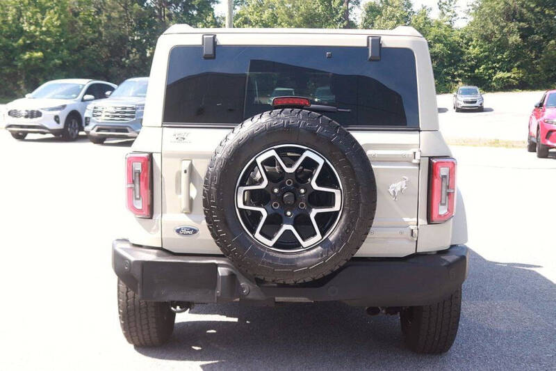 2025 Ford Bronco Outer Banks