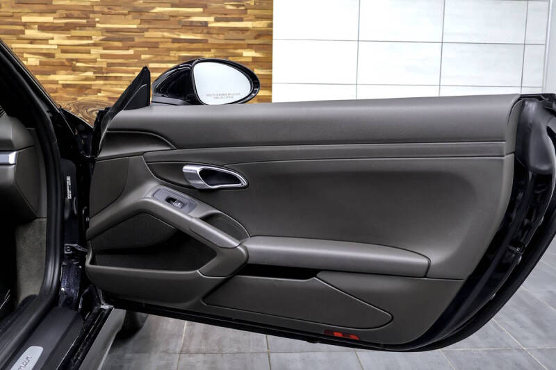 2017 Porsche 718 Cayman