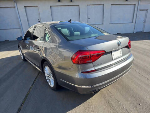 2016 Volkswagen Passat 1.8T SE