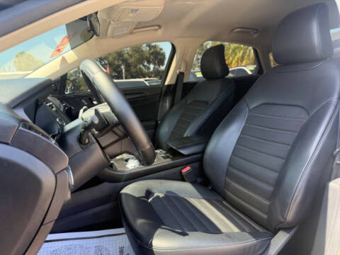 2018 Ford Fusion SE