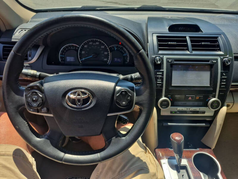 2012 Toyota Camry XLE V6