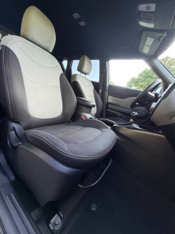 2015 Kia Soul +