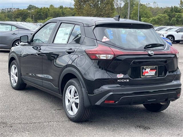 2025 Nissan Kicks Play S