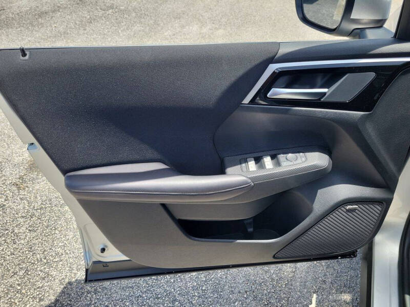 2026 Mitsubishi Outlander ES