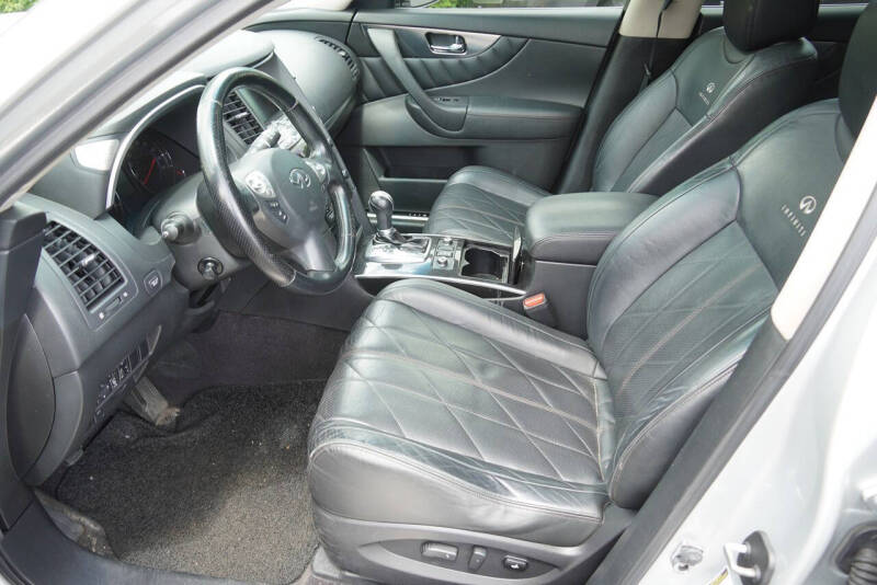 2010 Infiniti FX35
