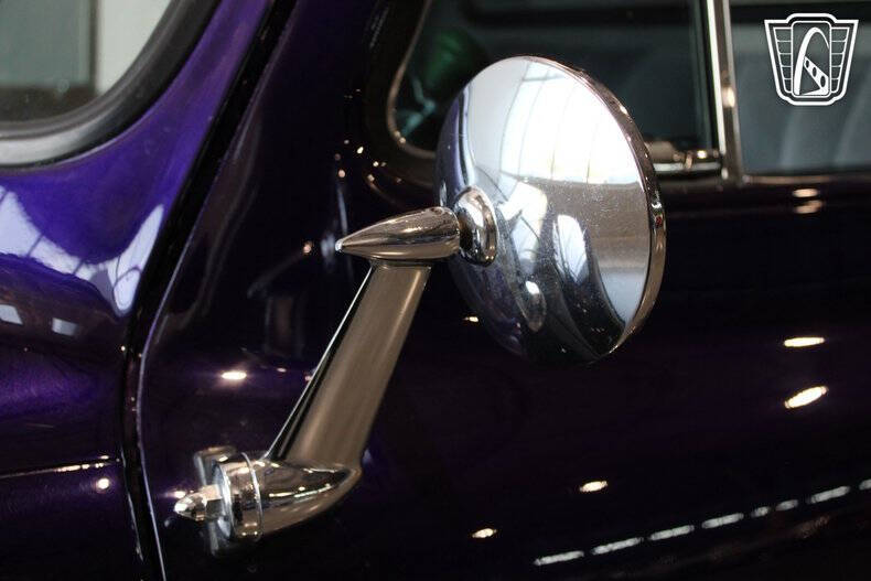 1953 Mercury M 100