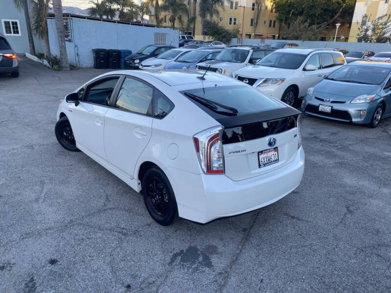 2013 Toyota Prius Two