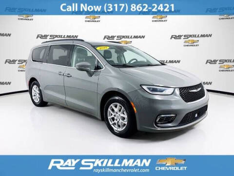 2022 Chrysler Pacifica Touring L