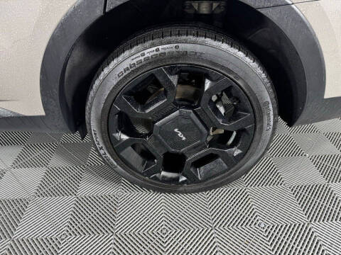 2024 Kia Sorento X-Line EX