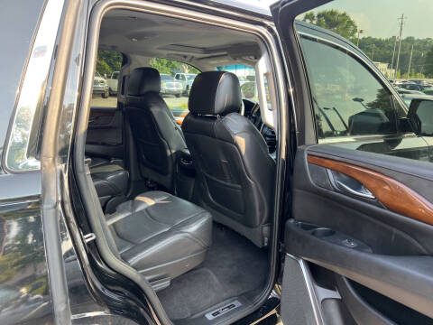 2018 Cadillac Escalade Luxury