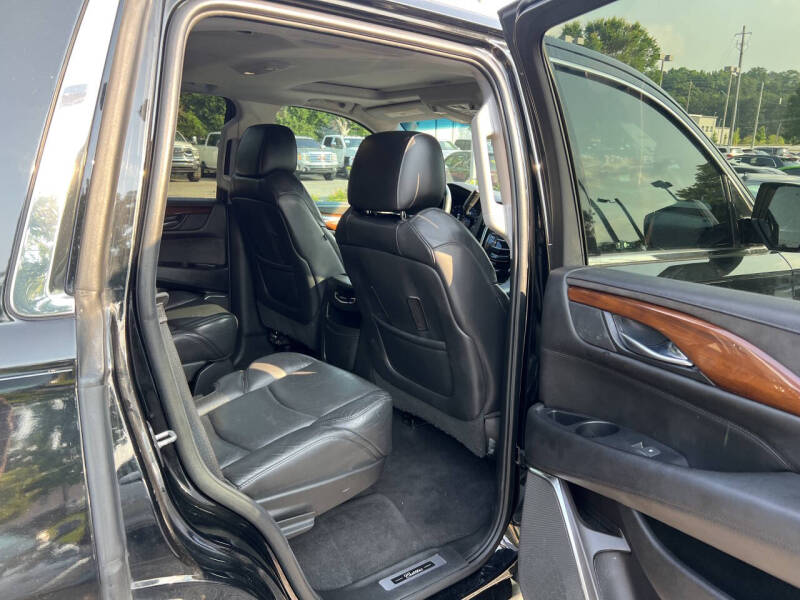 2018 Cadillac Escalade Luxury