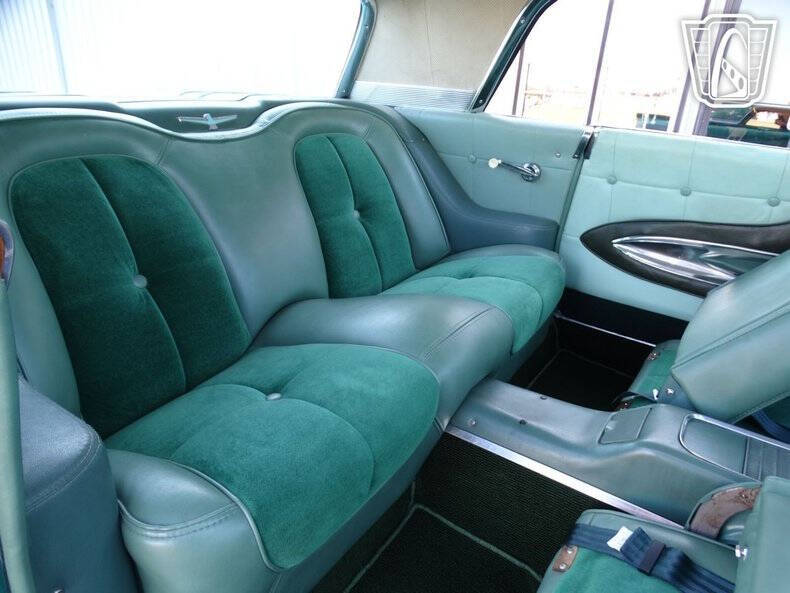 1960 Ford Thunderbird