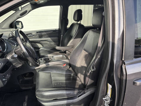 2016 Dodge Grand Caravan SXT Plus