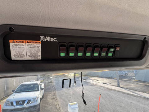 2016 Freightliner M2 106
