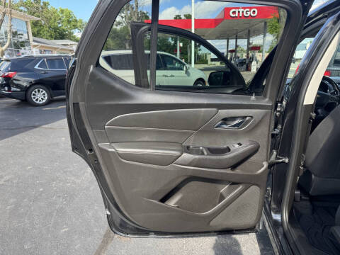 2018 Chevrolet Traverse LT Cloth