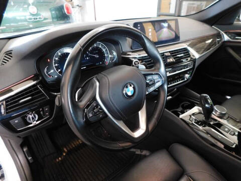 2018 BMW 5 Series 540i
