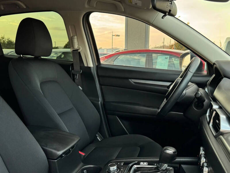 2018 Mazda CX-5 Sport