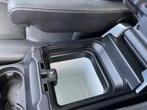 2015 Land Rover LR4 HSE LUX