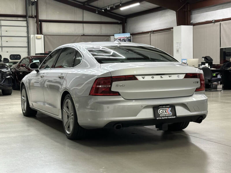 2018 Volvo S90 T5 Momentum