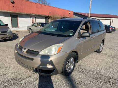 2004 Toyota Sienna for sale at Best Buy Auto Sales in Murphysboro IL