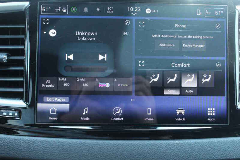 2025 Chrysler Pacifica Select