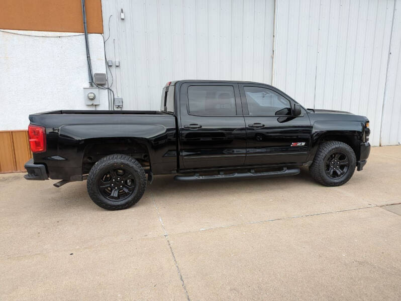 2018 Chevrolet Silverado 1500 for sale at Parkway Motors in Osage Beach MO