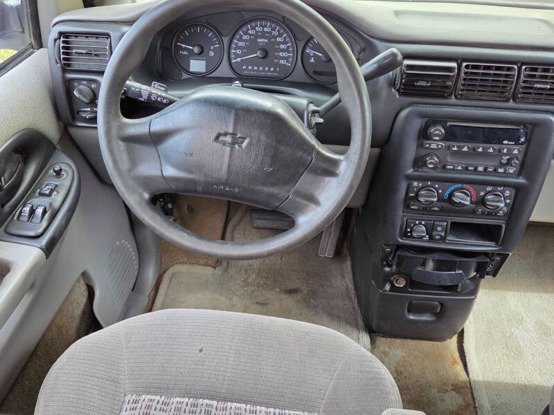 2002 Chevrolet Venture LS