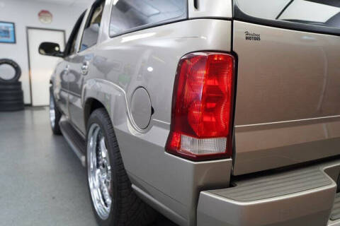 2002 Cadillac Escalade