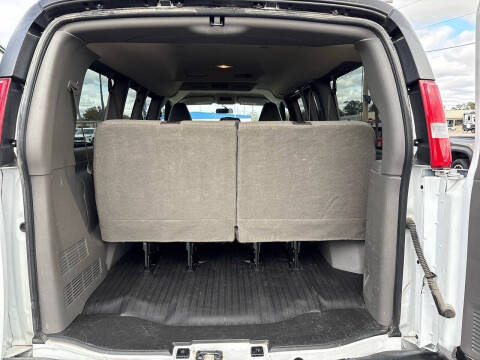 2023 Chevrolet Express LS 3500