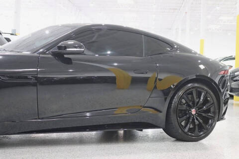 2023 Jaguar F-TYPE R