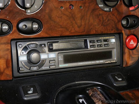 1998 Aston Martin DB7