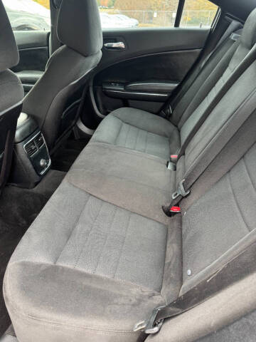 2012 Dodge Charger SE