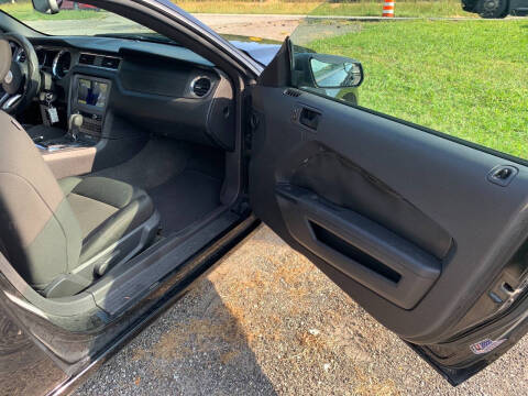 2014 Ford Mustang V6