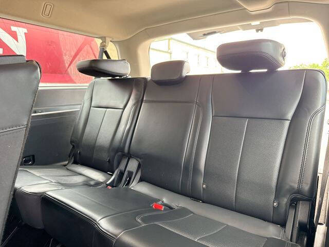 2023 Ford Expedition MAX XLT