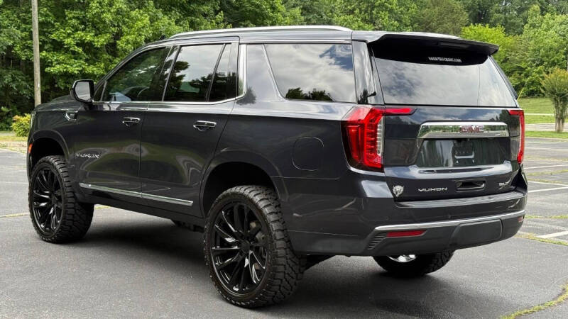 2023 GMC Yukon SLT