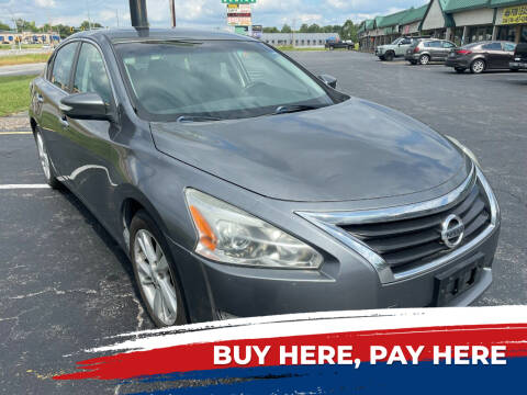 2014 Nissan Altima for sale at Auto World in Carbondale IL