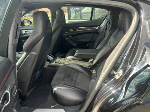 2016 Porsche Panamera GTS