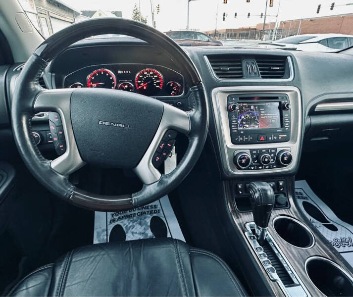 2015 GMC Acadia Denali