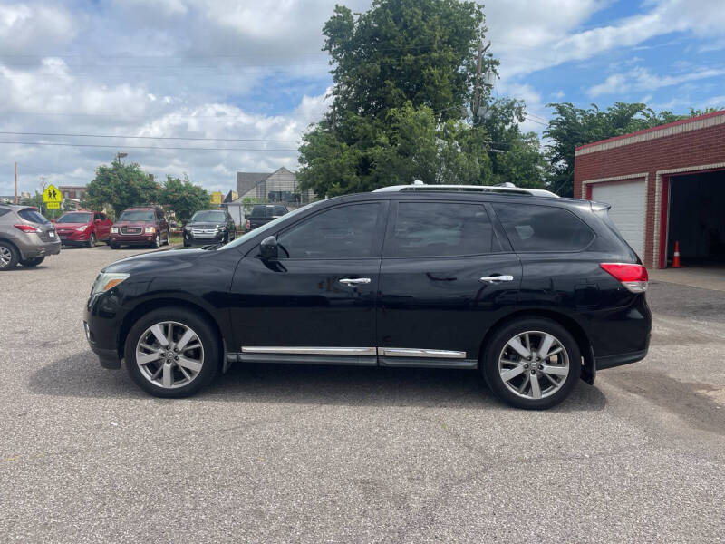 2013 Nissan Pathfinder Platinum