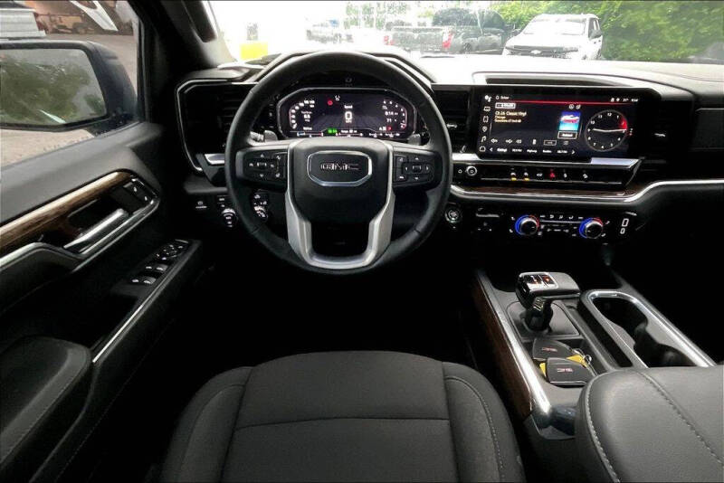 2024 GMC Sierra 1500