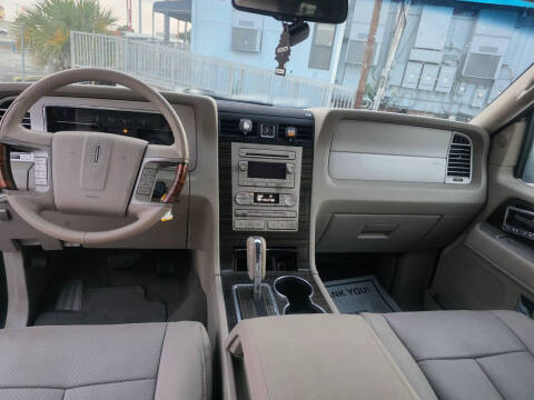 2008 Lincoln Navigator