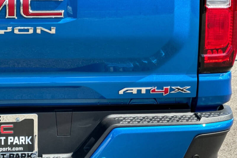 2023 GMC Canyon AT4X