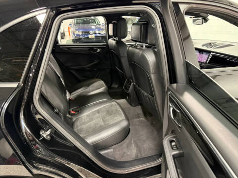 2020 Porsche Macan