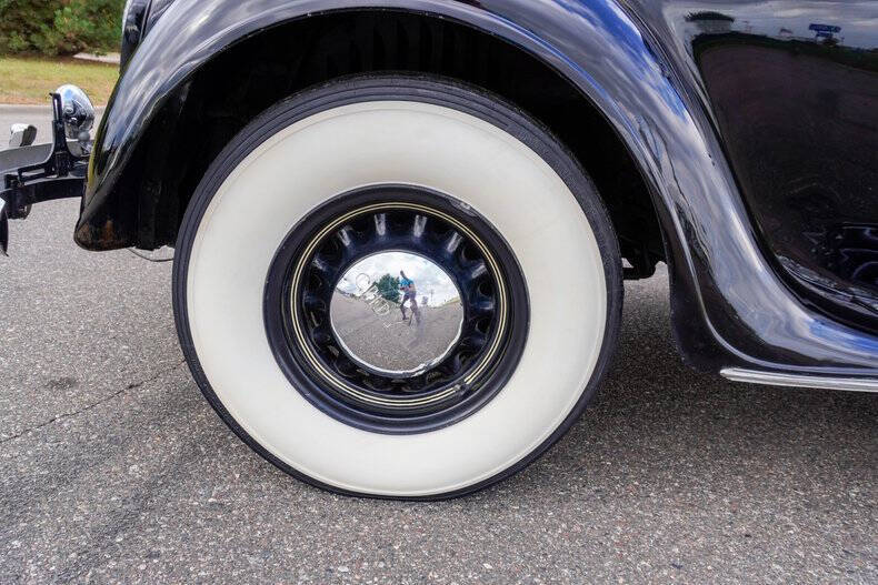 1936 Chrysler Imperial